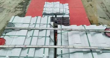 白银 芝麻白仿形加直形路沿石出货日常