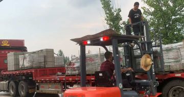 白银 黄金麻冰裂纹，地铺石装车