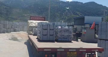 白银 芝麻白仿形路沿石，直形路沿石