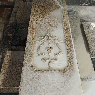 白银 黄金麻花岗岩异形加工雕刻栏杆大柱