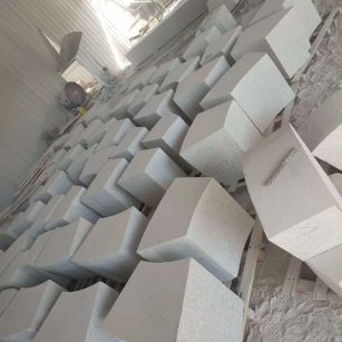 白银 白麻花岗岩异形坐凳