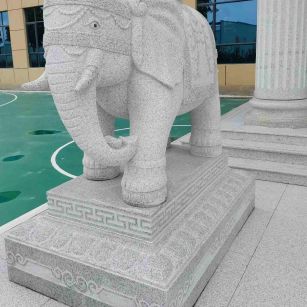 白银 白麻花岗岩动物异形石雕-大象
