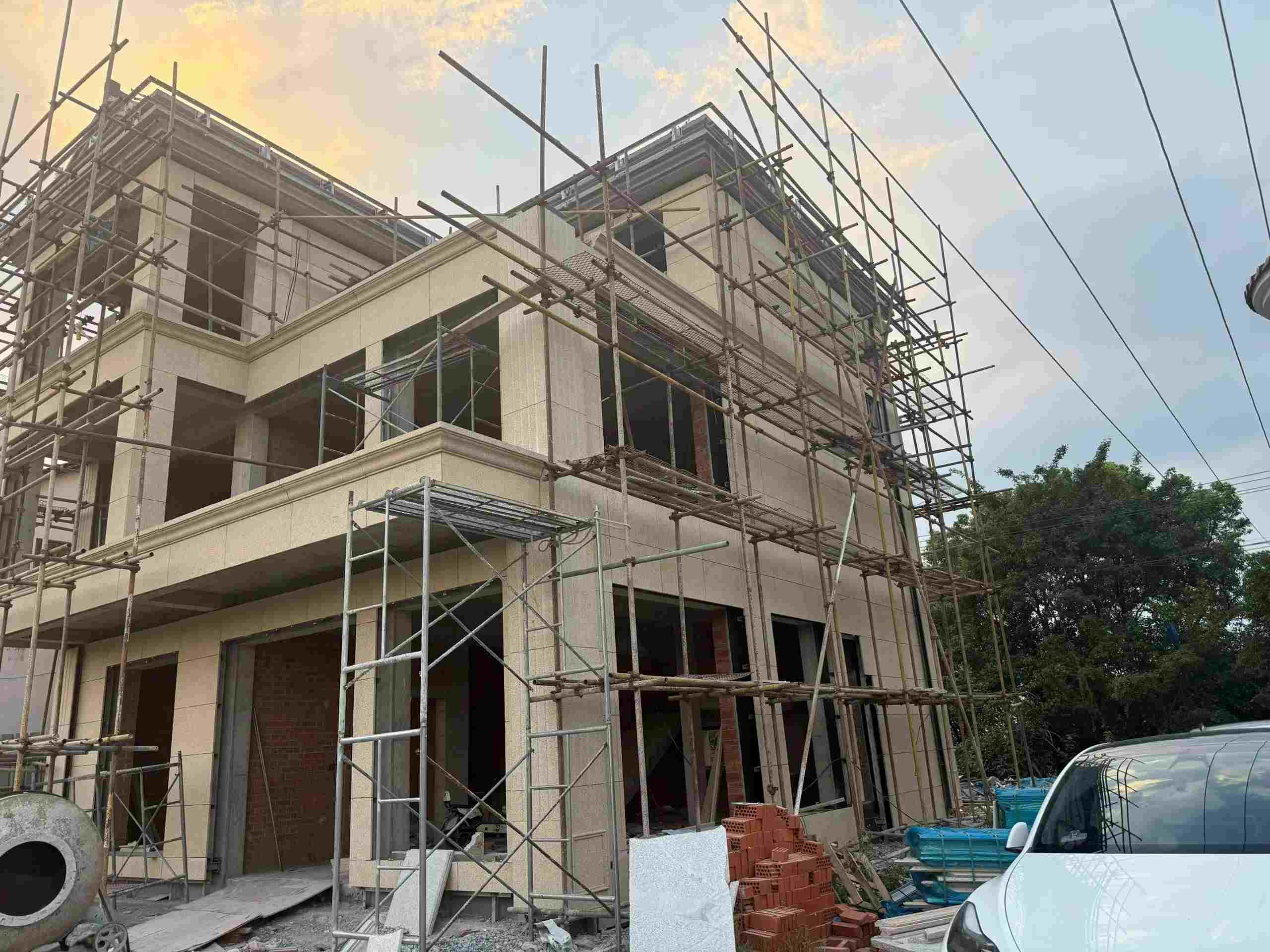 白银 黄金麻荔枝面花岗岩外墙干挂