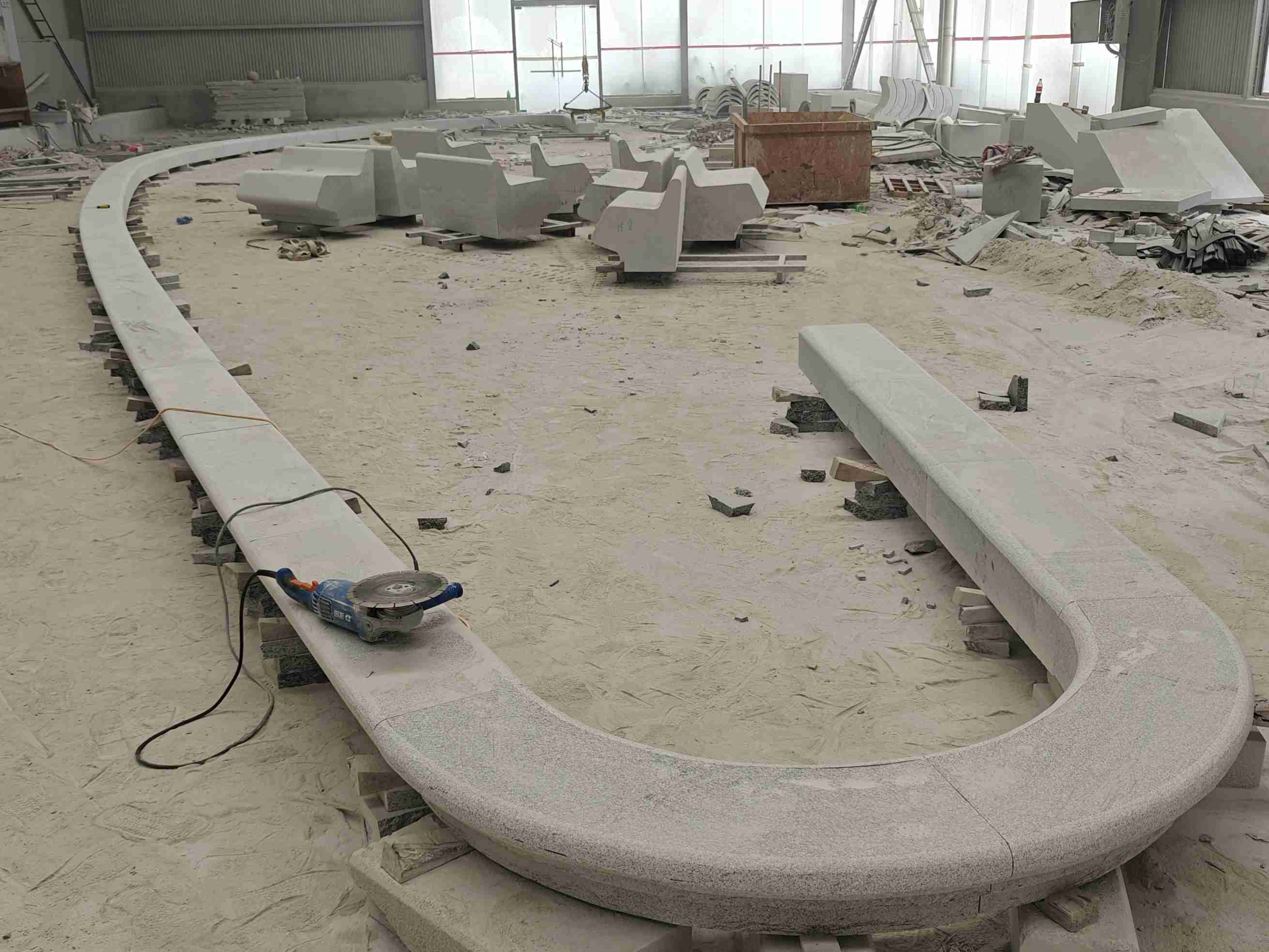 白银 芝麻白花岗岩弧形花坛石，坐凳石