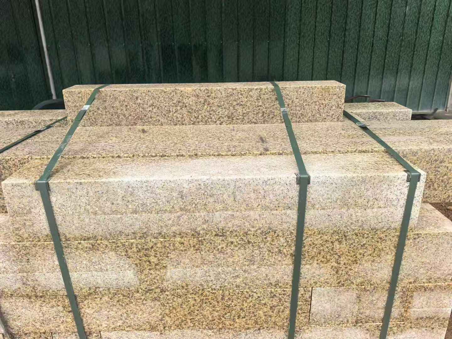 白银 黄金麻花岗岩石材机切面栏杆料半成品