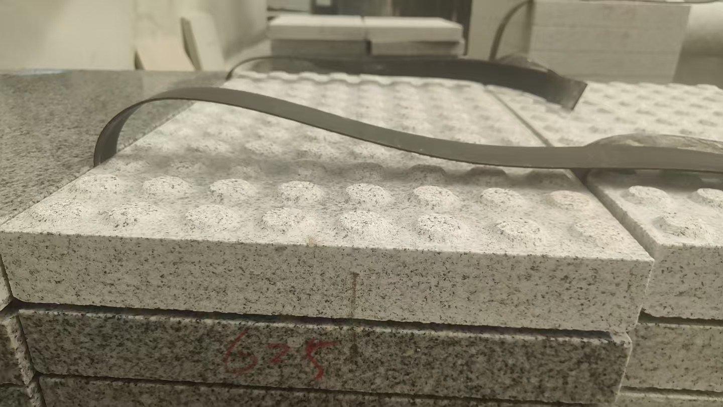 白银 芝麻白花岗岩6.0公分荔枝面五轴加工雕刻盲点