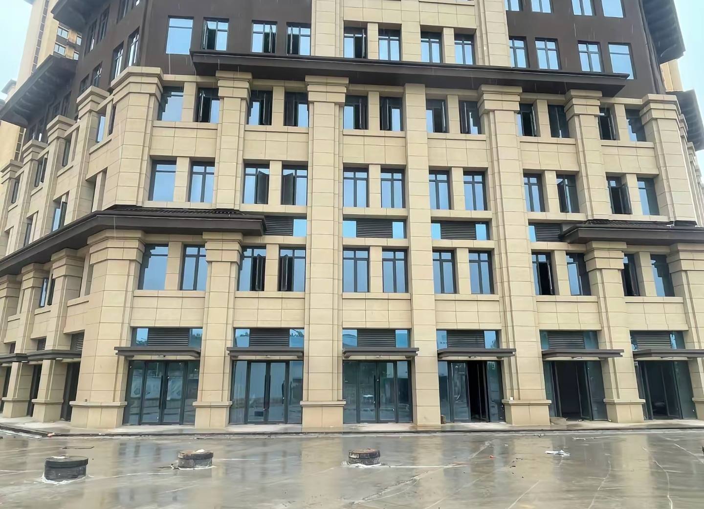 白银 黄金麻花岗岩荔枝面小区外墙干挂