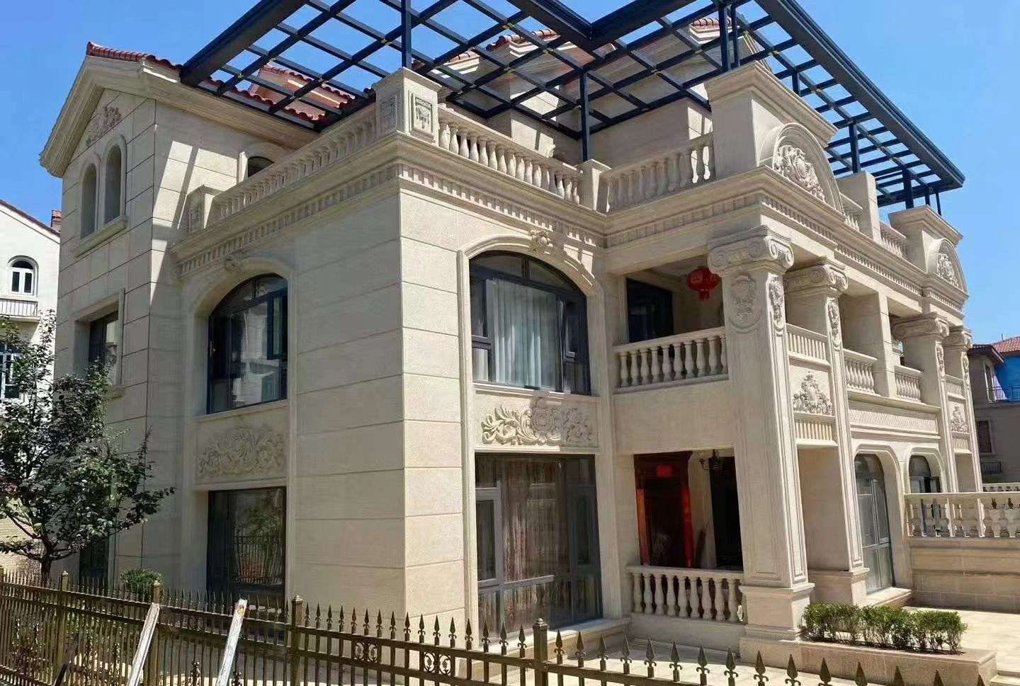 白银 黄金麻花岗岩荔枝面别墅外墙干挂