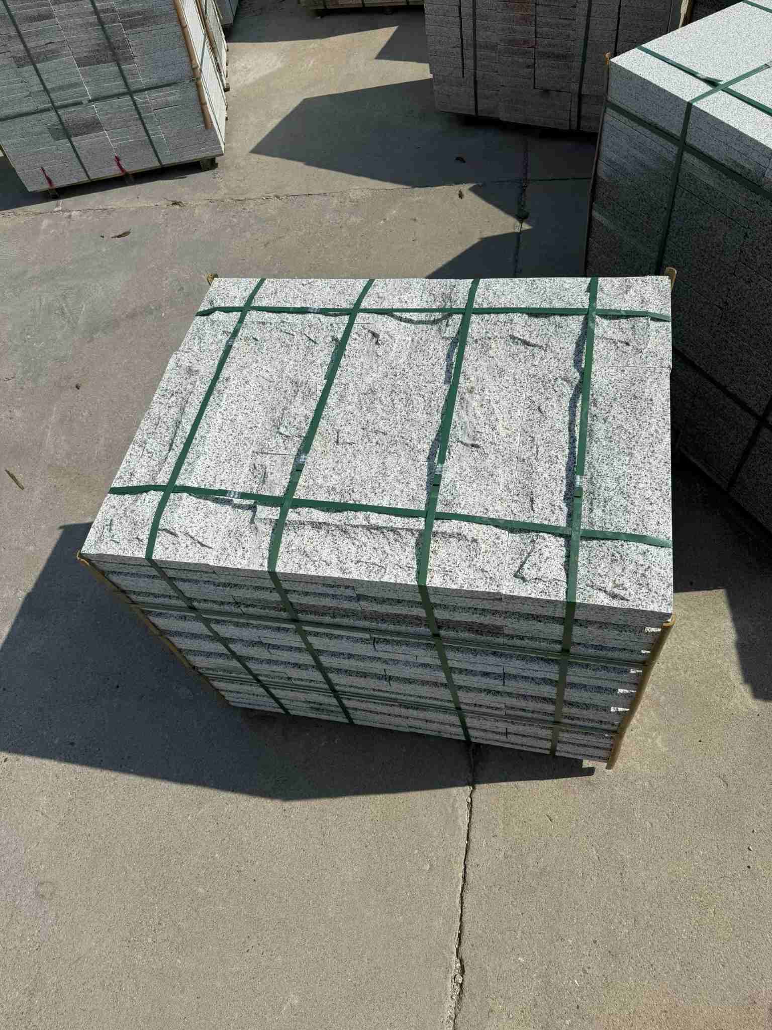 白银 白麻花岗岩石材自然面蘑菇石成品