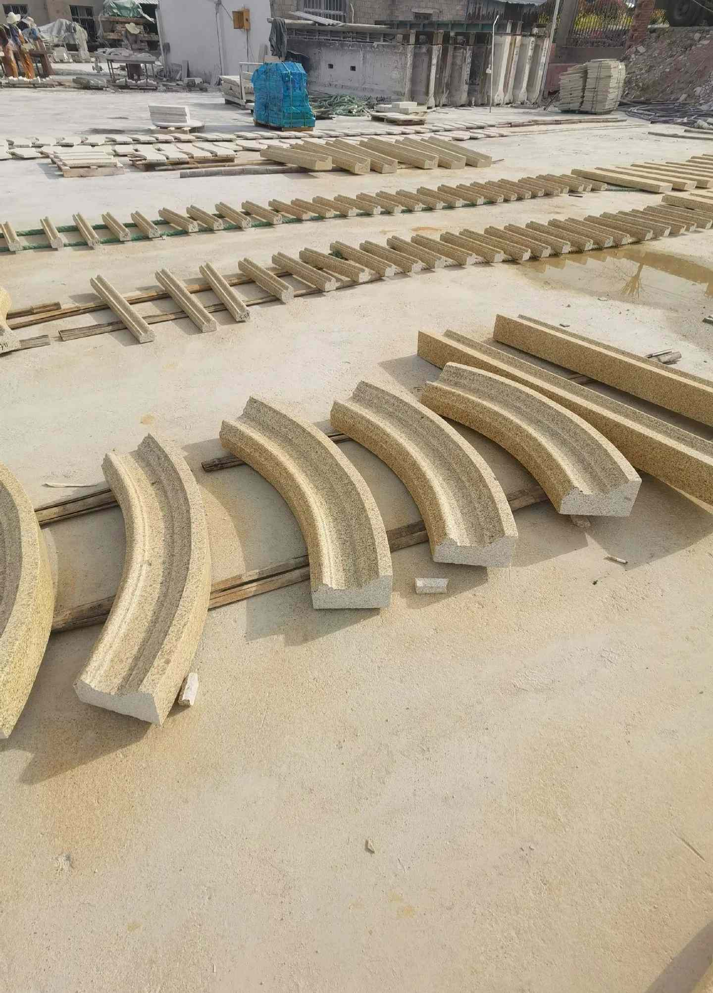 白银 黄金麻花岗岩别墅线条