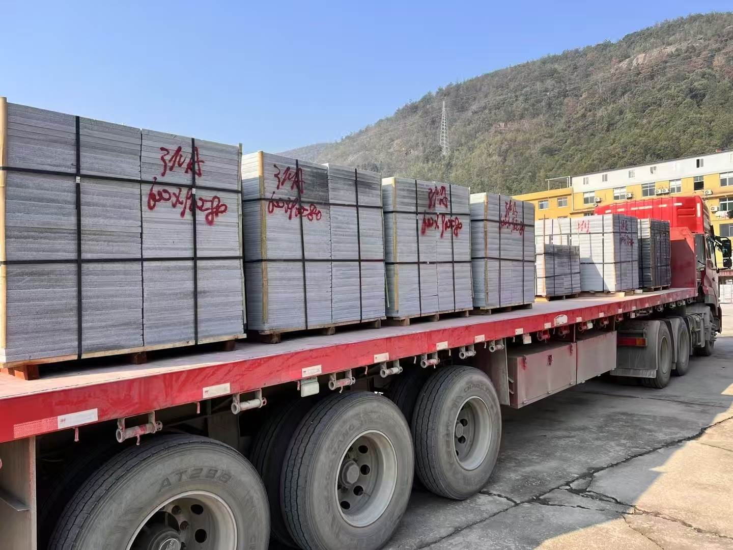 白银 芝麻灰地铺石出货日常