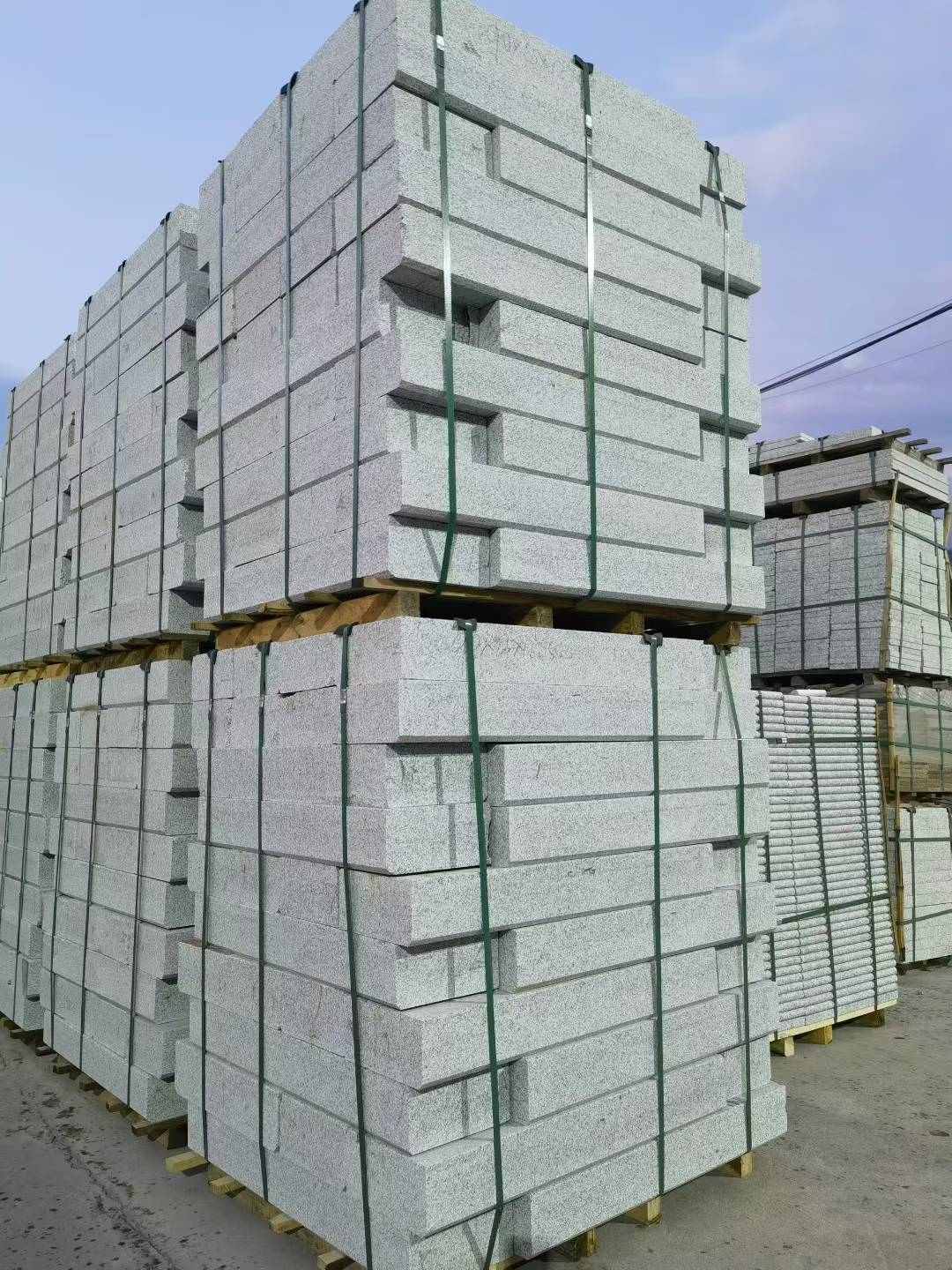 白银 芝麻白花岗岩路沿石，路缘石，路肩石，道牙，立缘石，马路牙子，街沿石，侧石等