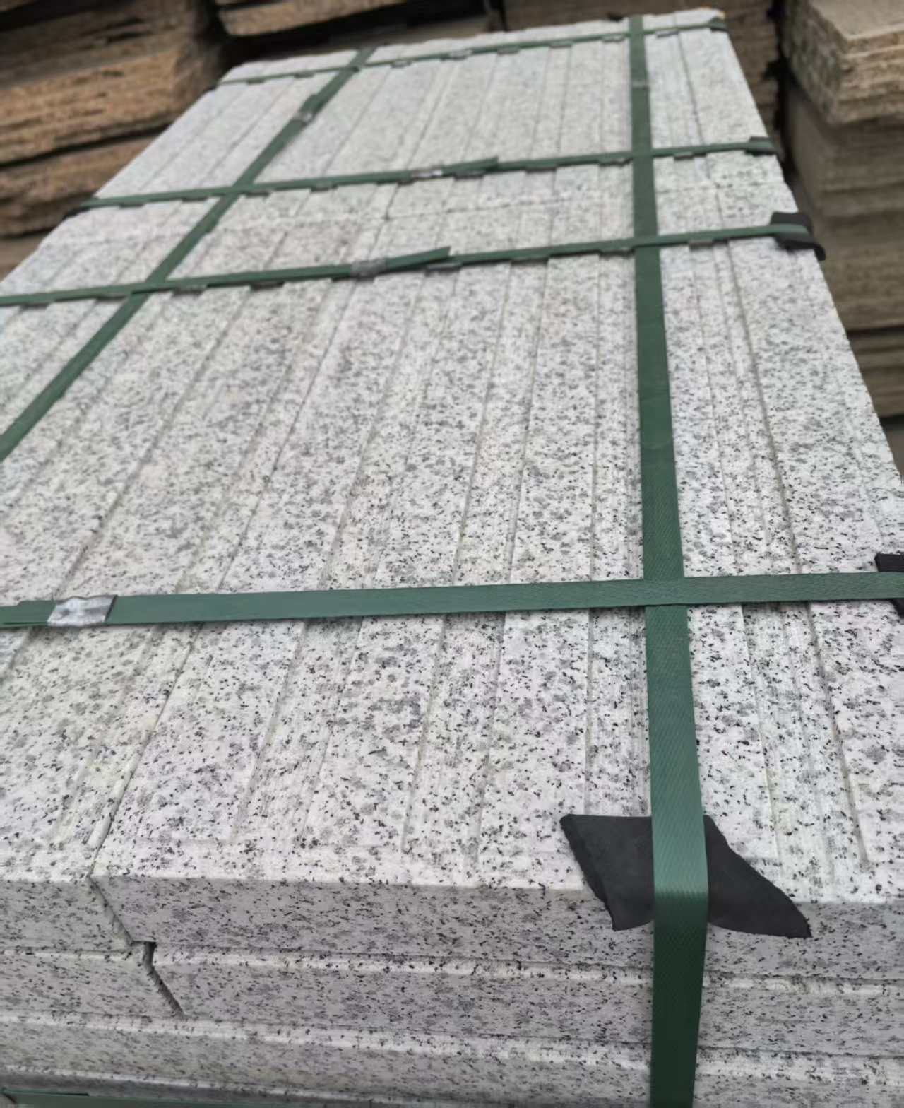 白银 白麻花岗岩直行盲道石，盲条，地铺石