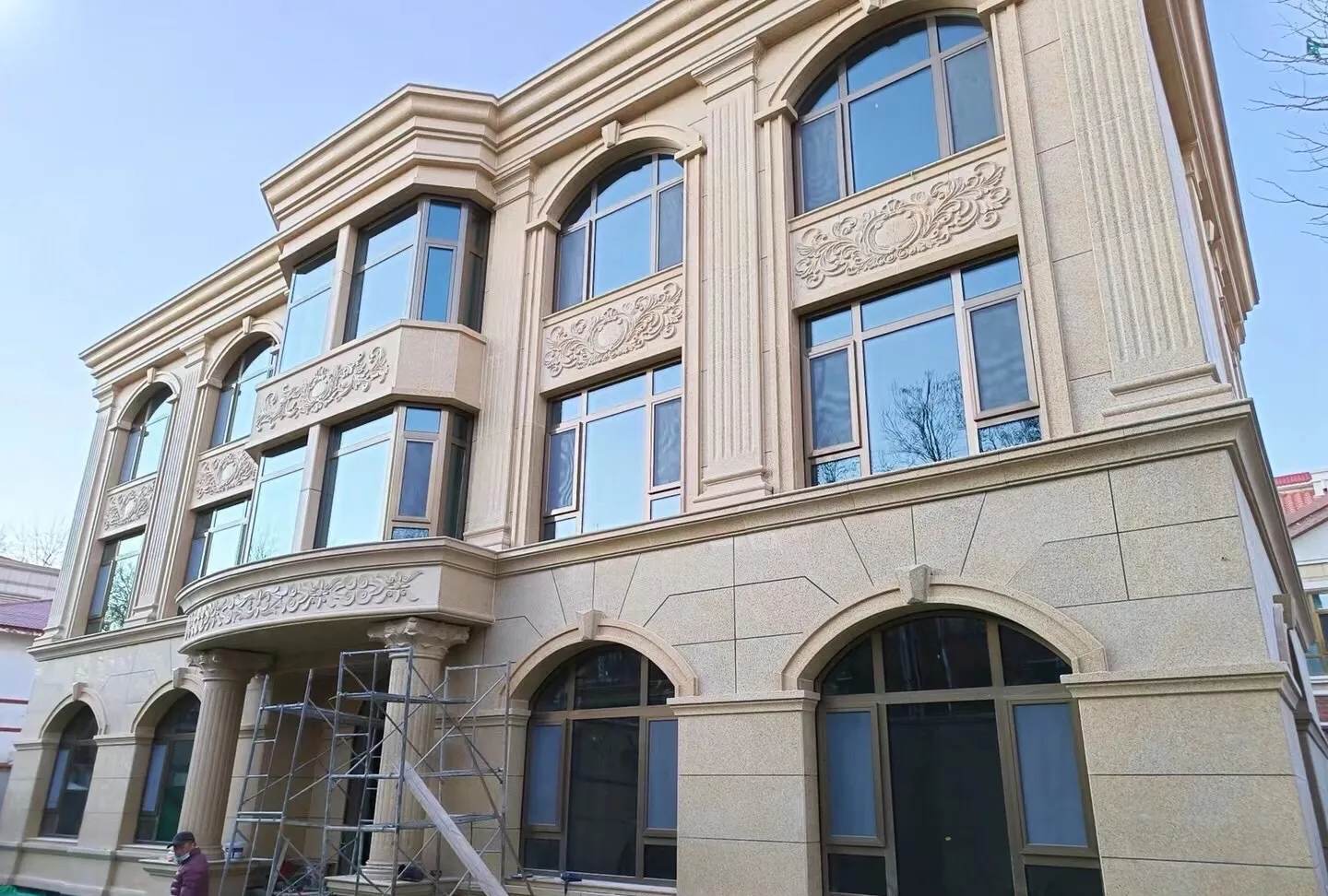 白银 黄金麻花岗岩别墅外墙干挂