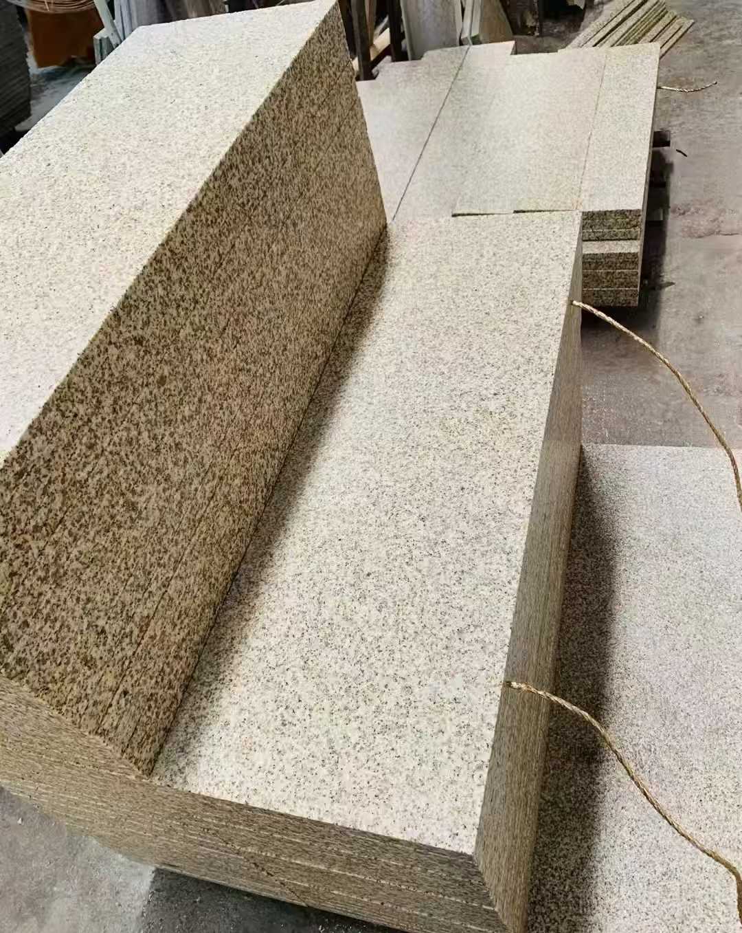 白银 黄金麻荔枝面外墙干挂成品