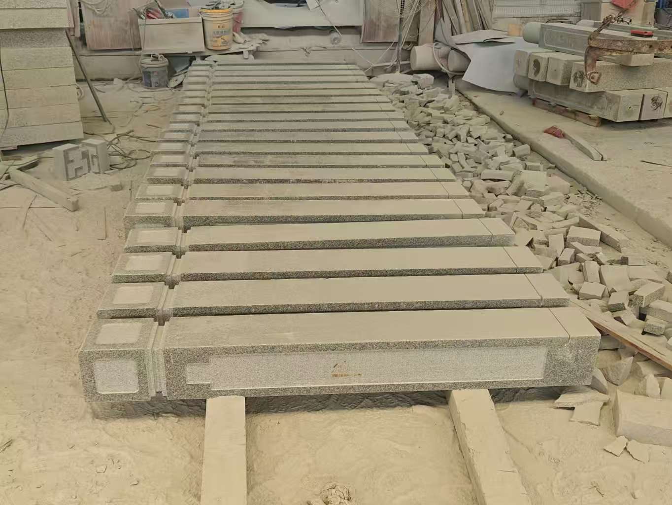 白银 芝麻白异形加工雕刻-栏杆大柱，方柱