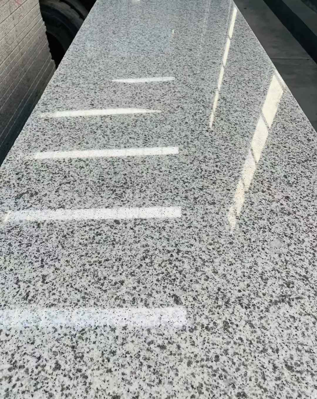 白银 白麻花岗岩光面毛板